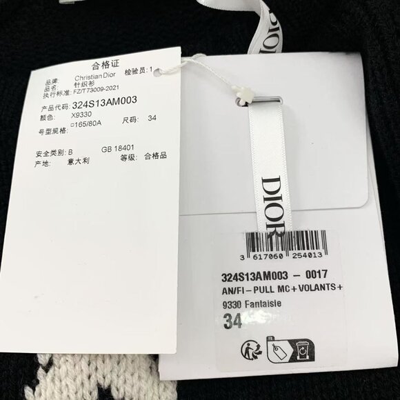 Christian Dior Black Cashmere Knit Top With Ruffled Sleeves & Star Detail - Picture 8 of 8